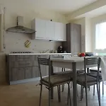 Sirolo Apartment شقة *