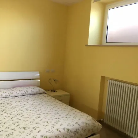 Sirolo Apartment سيرولو
