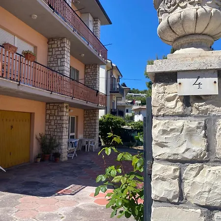 Sirolo Apartment *